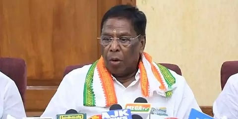 "புதுச்சேரியில் கொரோனா பரவினால் முதல்வர்தான் காரணம்" - நாராயணசாமி குற்றச்சாட்டு