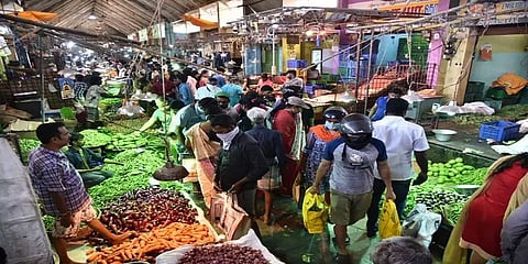கோயம்பேடு சந்தை மதியம் 1 மணி வரை மட்டுமே செயல்படும் என அறிவிப்பு