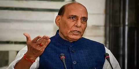 ’வீட்டுத்தனிமையில் இருக்கிறேன்’ - மத்திய அமைச்சர் ராஜ்நாத் சிங்-க்கு கொரோனா தொற்று உறுதி