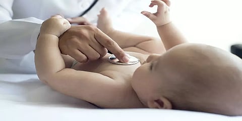 சீனாவில் தொடர்ந்து குறையும் குழந்தைகளின் பிறப்பு விகிதம்