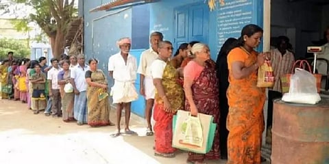 "இன்று அனைத்து ரேஷன் கடைகளும் செயல்படும்" - தமிழக அரசு அறிவிப்பு