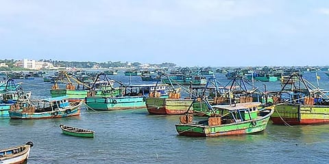தமிழக மீனவர்களின் படகுகளை ஏலம் விடத் தொடங்கிய இலங்கை