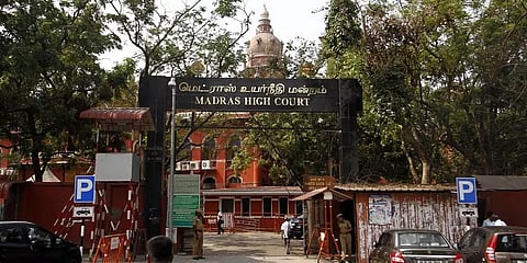 ``90% காவல்துறை அதிகாரிகள் ஊழல்வாதிகளாக, திறமையற்றவர்களாக உள்ளனர்”- உயர்நீதிமன்றம் வேதனை