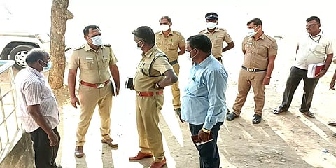 வாந்தி வருவதாக வகுப்பறையில் இருந்து வெளியே சென்ற மாணவி எடுத்த விபரீத முடிவு