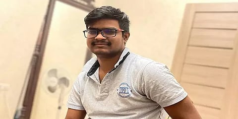 “என் மகனின் உடல் மருத்துவ ஆராய்ச்சிக்கு வழங்கப்படும்” - கர்நாடக மாணவர் நவீனின் தந்தை