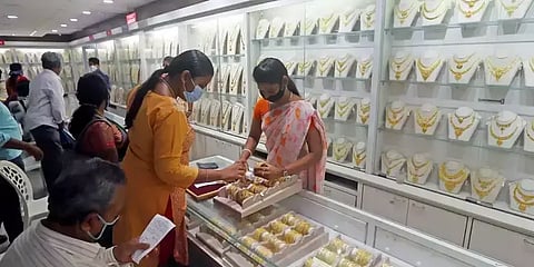 20 நாட்களில் ஏற்றத்தையும் இறக்கத்தையும் கண்ட தங்கத்தின் விலை: இன்றைய நிலவரம் என்ன?