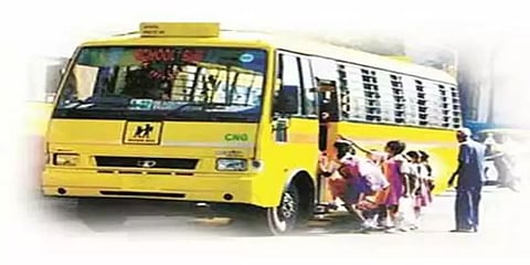 ‘பள்ளி வாகனங்களை இயக்கும்போது இதையெலாம் கட்டாயம் கடைபிடிக்கவும்’- வெளியானது சுற்றறிக்கை