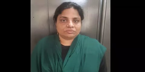 போலியான நிறுவனங்களின் பெயரில் ரூ.12.5 கோடி பண மோசடி - ரவுடி மனைவி கைது
