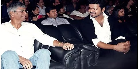 ‘உங்களைப் போல நானும் ஒரு ரசிகனா..‘ - ‘பீஸ்ட்‘ படத்திற்காக விஜயின் தந்தை வெளியிட்ட வீடியோ