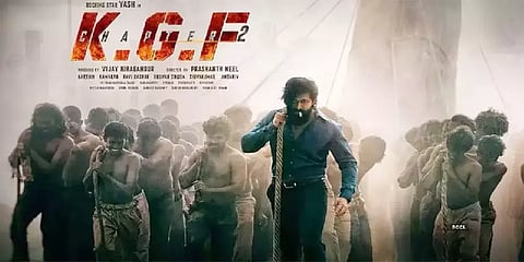 தெறிக்க விடும் கேஜிஎஃப் 2 முதல் நாள் வசூல் எவ்வளவு?