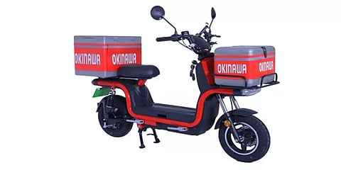 தீப்பிடிக்கும் சம்பவம் - 3,000 மின் ஸ்கூட்டர்களை சரிசெய்து தர ஒகினாவா நிறுவனம் முடிவு