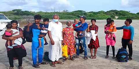 ‘வாழ வழியில்லை’ - தனுஷ்கோடியில் தஞ்சமடைந்த 15 இலங்கை தமிழர்கள்