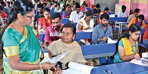 குரூப் 4 தேர்வு - வரலாற்றிலேயே முதன்முறையாக 22 லட்சம் பேர் விண்ணப்பம்