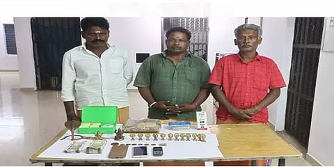 ”உங்கள் வீட்டிற்குள் புதையல் இருக்கிறது"..சிக்கிய மந்திரவாதிகள்..வெளிவந்த பகீர் உண்மைகள்!