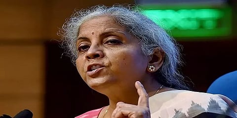 பெட்ரோல், டீசல் விலை குறைப்பு உட்பட நிதியமைச்சர் வெளியிட்ட முக்கிய அறிவிப்புகள்!