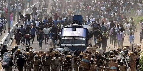 தூத்துக்குடி துப்பாக்கிச்சூடு 4-ம் ஆண்டு நினைவுநாள்; பாதுகாப்புக்காக போலீசார் குவிப்பு