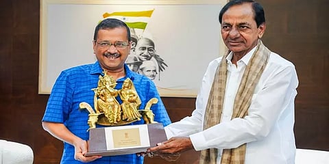 குடியரசு தலைவர் தேர்தலுக்கான வியூகமா?.. சந்திரசேகர ராவின் சந்திப்புகள் சொல்வதென்ன? - அலசல்