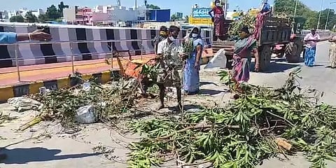 மதுரை: 2 நாட்களாக நடைபெற்ற தூய்மை பணியாளர்கள் வேலை நிறுத்தப் போராட்டம் ஒத்திவைப்பு