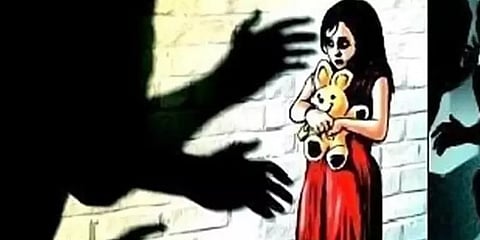 5ஆம் வகுப்பு மாணவிக்கு பாலியல் தொல்லை - 47 வயது ஆசிரியரிடம் போலீசார் விசாரணை