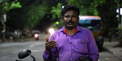 "18 லட்சம் வட்டி கட்டினேன்"- கஷ்டங்களுக்கு இடையே மாணவிகளுக்கு உதவும் டீ வியாபாரி!