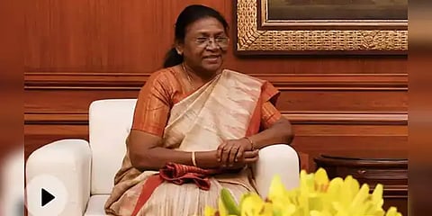 நேற்று வரை இருள்.. வேட்பாளரான பின் திரௌபதி முர்மு கிராமத்திற்கு திடீரென கிடைத்த மின்சாரம்!