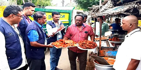 அதிகாரிகளின் ஆய்வில் சிக்கிய 100 கிலோ ரசாயனம் தடவிய மீன்கள் பறிமுதல்