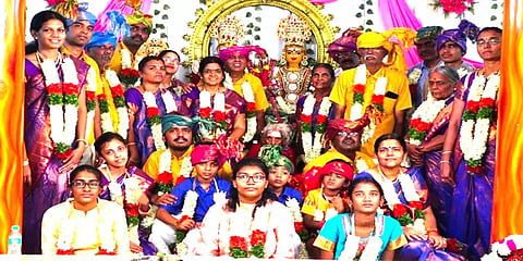 மூன்று தலைமுறைகள் - குடும்பத்துடன் 101 வது பிறந்த நாளை கொண்டாடிய மூதாட்டி