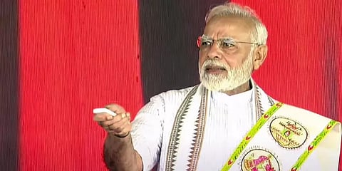 இனிப்பு தருவது போல வெளியாகும் இலவச அறிவிப்புகள் - விழிப்பாக இருக்க மோடி அறிவுரை!