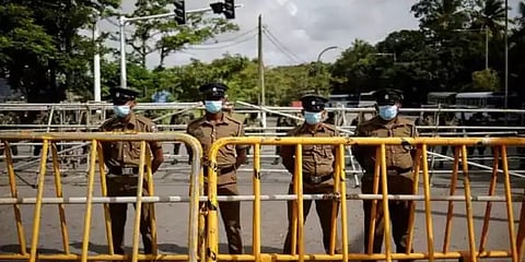 கட்டுக்கடங்காமல் செல்லும் மக்கள் போராட்டம் - இலங்கையில் மீண்டும் அவசரநிலை பிரகடனம்