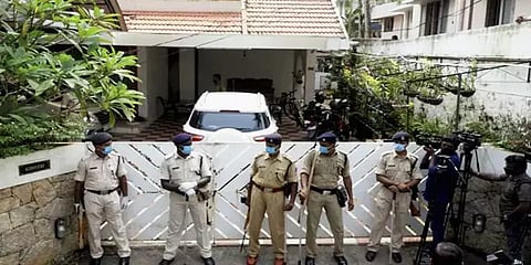 தொடரும் ரெய்டுகள், கைதாகும் தலைவர்கள்..குறிவைக்கப்படுகிறதா எதிர்கட்சிகள் ஆளும் மாநிலங்கள்!