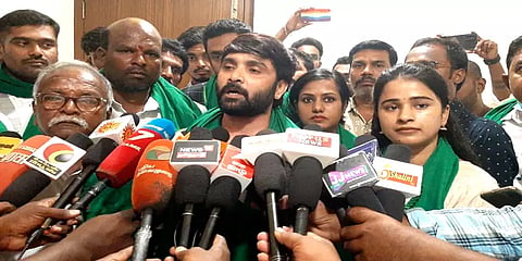 'ஆதாயம் தேடி வருபவர்கள் அது கிடைக்காத போது விலகுவது இயல்புதான்' - கவிஞர் சினேகன்