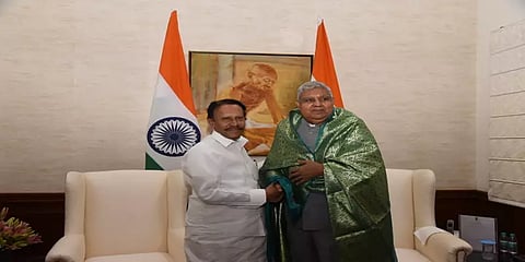 குடியரசுத் தலைவர், குடியரசு துணைத்தலைவருடன் தம்பிதுரை சந்திப்பு
