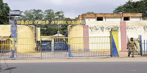 மதுரையில் விசாரணை கைதி உயிரிழப்பு - என்ன காரணம்?