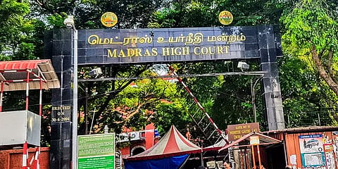 மூவர் மரண வழக்கு: மகன், மருமகளுக்கு விதிக்கப்பட்ட மரண தண்டனை ரத்து