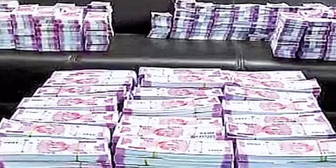 ரூ.90 கோடி மதிப்புள்ள போலி ரூபாய் நோட்டுகள் அச்சடித்து விநியோகிக்க முயன்ற மூவர் கைது