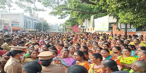 வேலை நிறுத்தம் தொடரும் ! - கோவை தூய்மை பணியாளர்கள் அறிவிப்பு