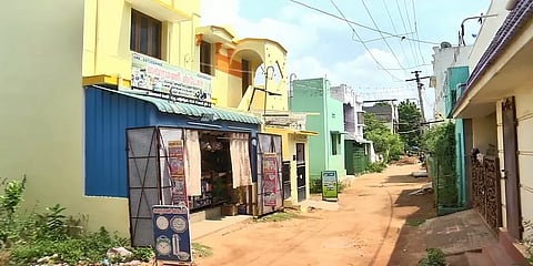 கையில் பையுடன் கொள்ளையன் ஓட்டம்.. துரத்திச்சென்ற பொதுமக்கள் -சிசிடிவி காட்சிகளால் பரபரப்பு