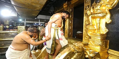 சபரிமலை ஐயப்பன் கோயிலில் மண்டல, மகர விளக்கு பூஜைகள்: நடை திறப்புக்கு ஏற்பாடுகள் தீவிரம்!