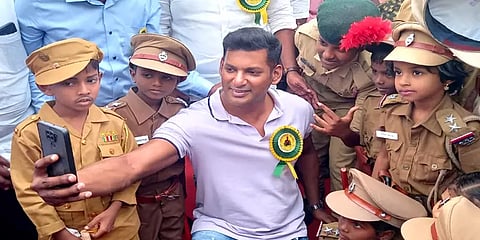 `நண்பன் உதயா இதுபோன்ற பதவிக்கு வரவேண்டுமென்பது என் கனவு!’- நடிகர் விஷால் நெகிழ்ச்சி!