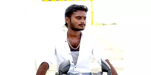 ஜல்லிக்கட்டு போட்டி: மாடு முட்டி உயிரிழந்த இருவரின் குடும்பத்திற்கு அரசு நிதி உதவி