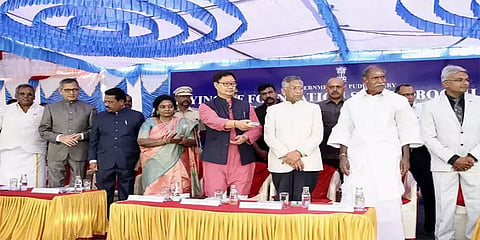 ”நீதிபதிகள் நியமனத்தில் எல்லாத்தையும் தேவையில்லாம பிரச்னையாக்குறாங்க” - கிரண் ரிஜிஜு