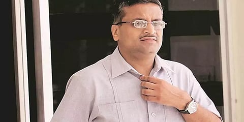 `ஒரு நாள்ல 8 நிமிஷம்தான் வேலை; வருஷம் ரூ.40 லட்சம் சம்பளம்!’-ஐஏஎஸ் அதிகாரி பரபரப்பு கடிதம்