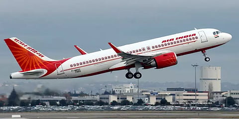 இந்திய விமான நிறுவனங்களிடையே கடும் போட்டி - புதிதாக 1,200 விமானங்களை வாங்க ஒப்பந்தம்