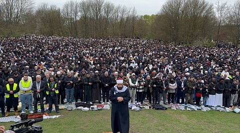 Bilden visar muslimer under id al-fitr i Malmö. (2024)