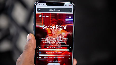 Dömd våldtäktsman kunde Tinder‑dejta under strafftiden – misstänks nu för ny våldtäkt