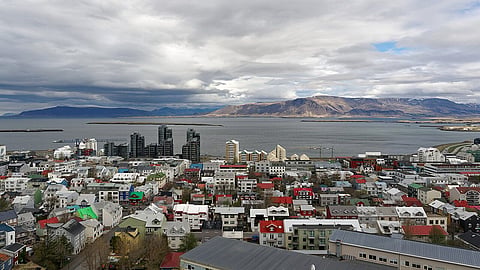 Vy över Islands huvudstad Reykjavik