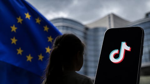 EÚ obvinila TikTok. Deťom podľa nej neposkytuje dostatočnú ochranu