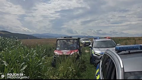 Polícia pátra po trojročnom chlapcovi. Stratil sa pri Huncovciach