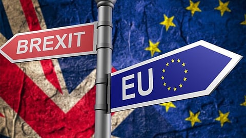 PRIESKUM: Väčšina Britov podporuje zotrvanie v EÚ.