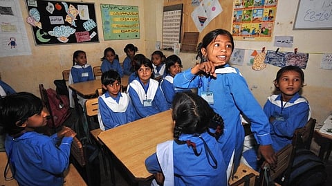25 टक्के जागा या आर्थिक दुर्बल विद्यार्थ्यांसाठी राखीव ठेवणे बंधनकारक